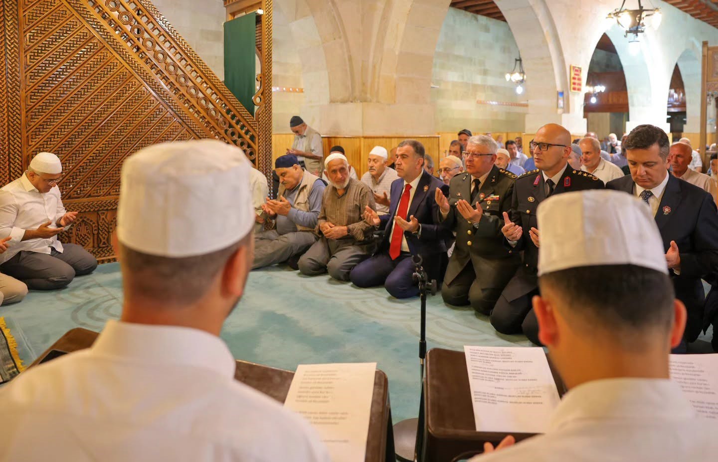 Bayburt’ta şehitler için camilerde Kur’an-ı Kerim okundu