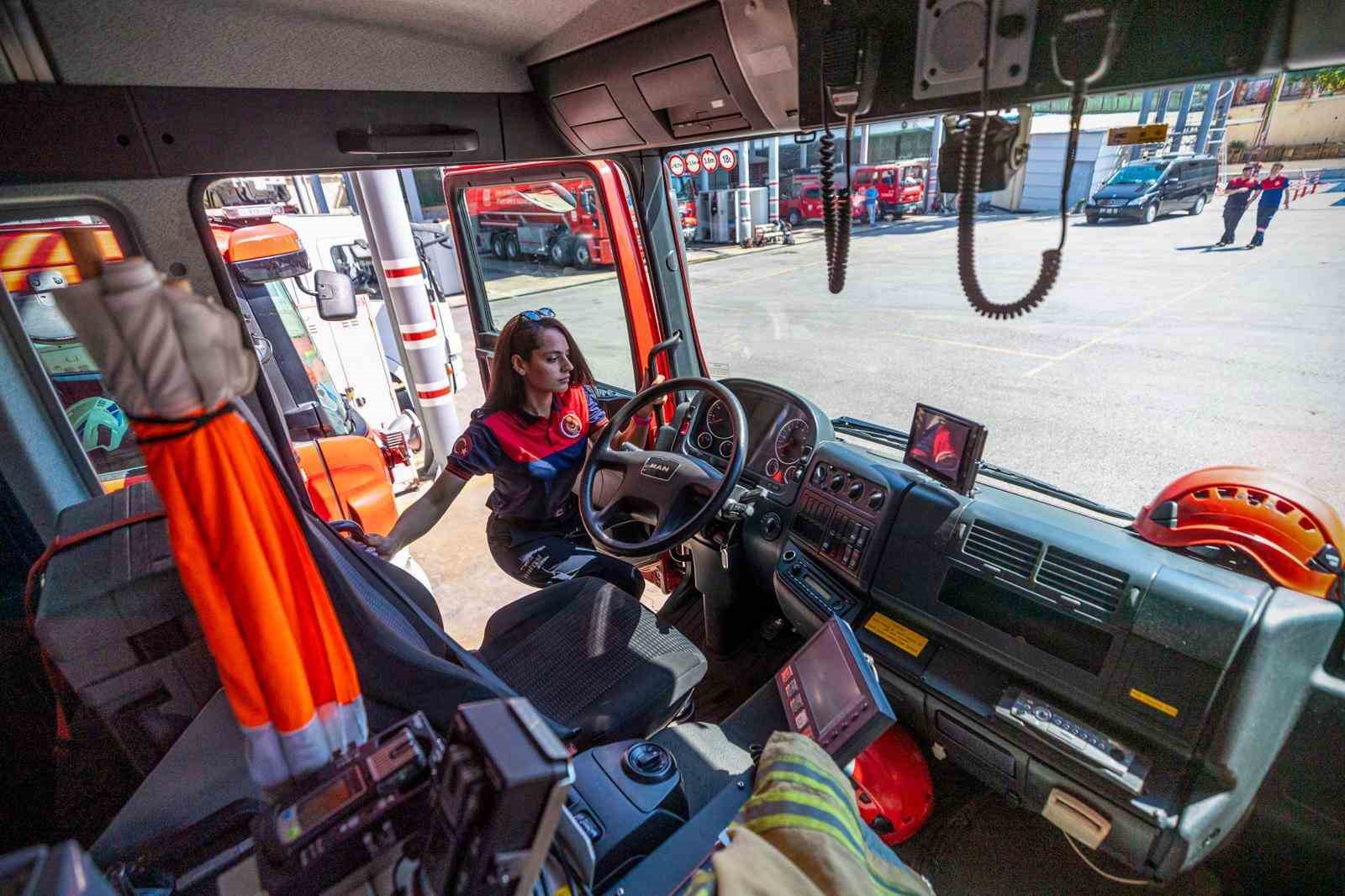 Ön yargıları alevlerin içinde bırakıyor