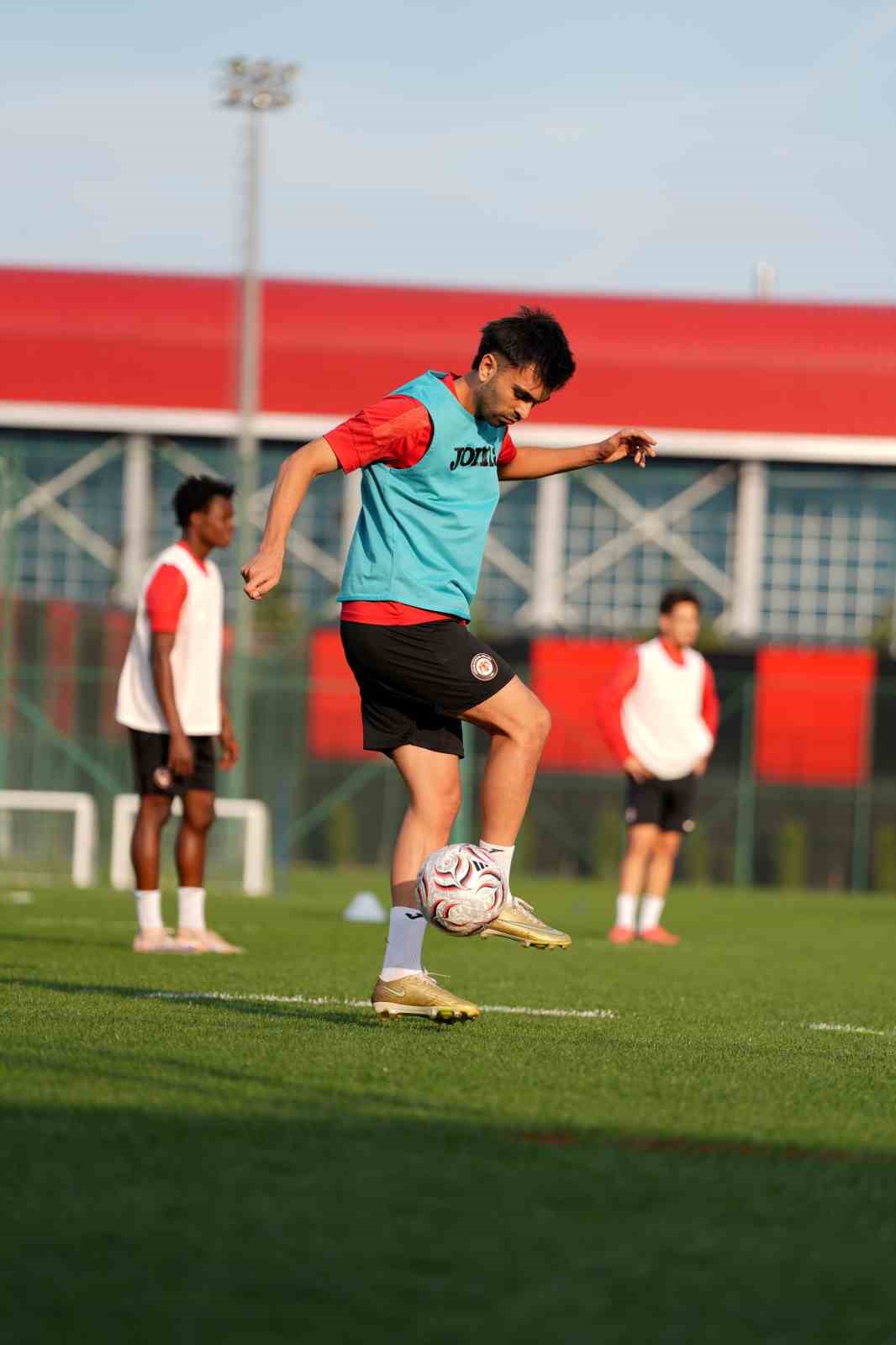&Ccedil;orum FK, Alanyaspor ma&ccedil;ı hazırlıklarını s&uuml;rd&uuml;rd&uuml;