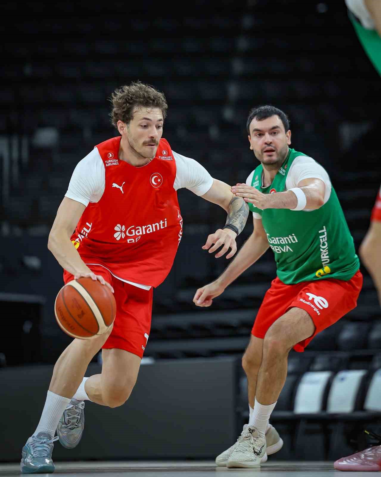 A Milli Erkek Basketbol Takımı, Türk Hava Yolları DBB Süper Kupa için Almanya’ya gitti