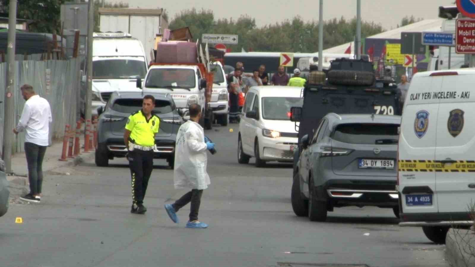 Polise bıçakla saldıran şüpheli ayağından vurularak yakalandı: Üzerinden uyuşturucu çıktı