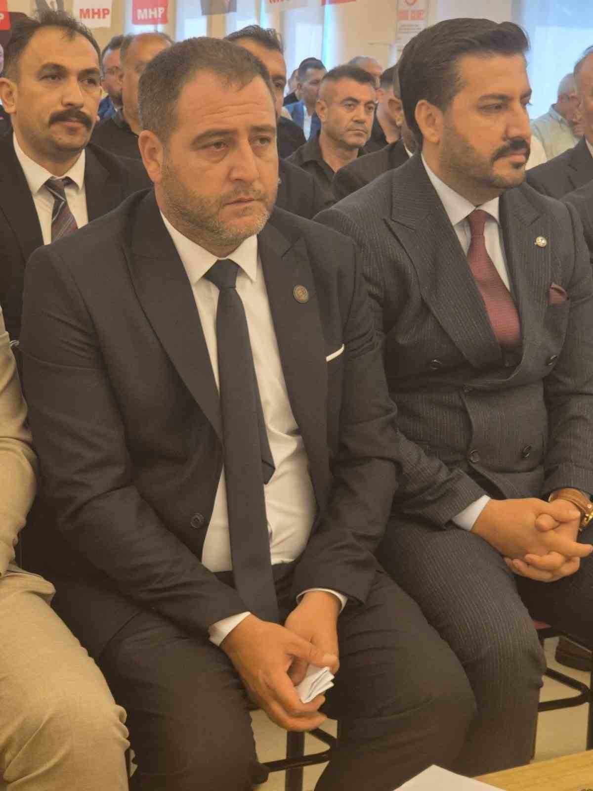 MHP Söke’de Onur Şahin dönemi başladı