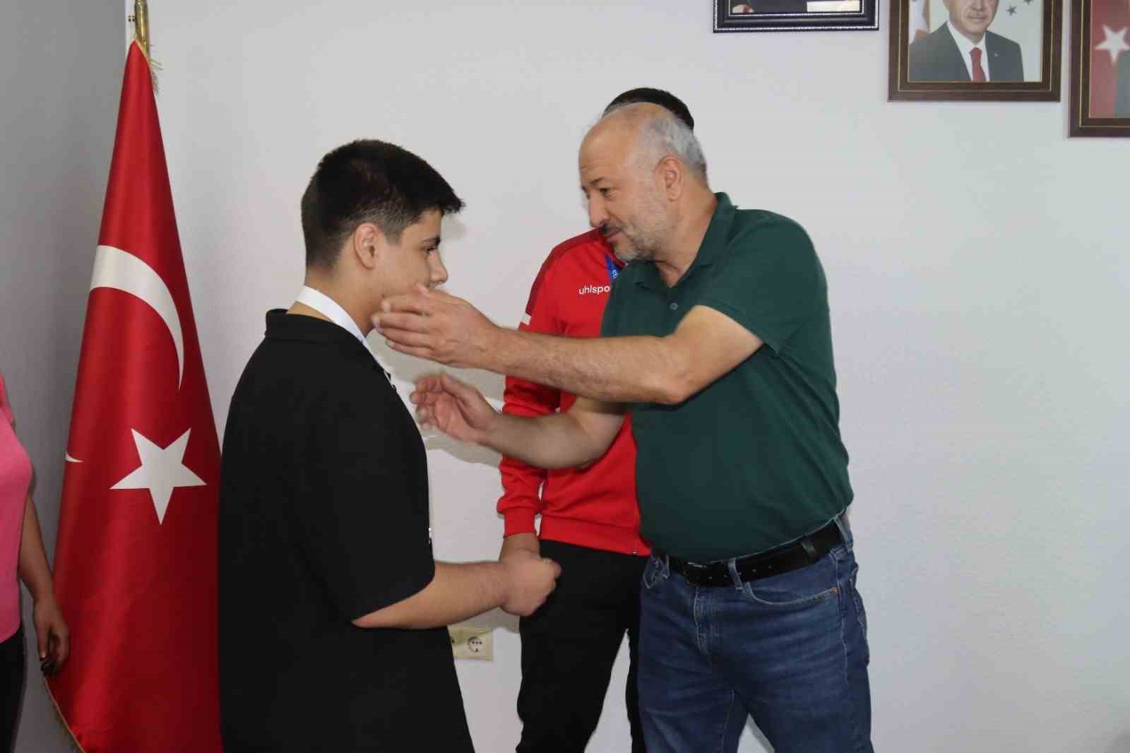 Elazığ Belediyespor sporcusu Avrupa ikinci oldu