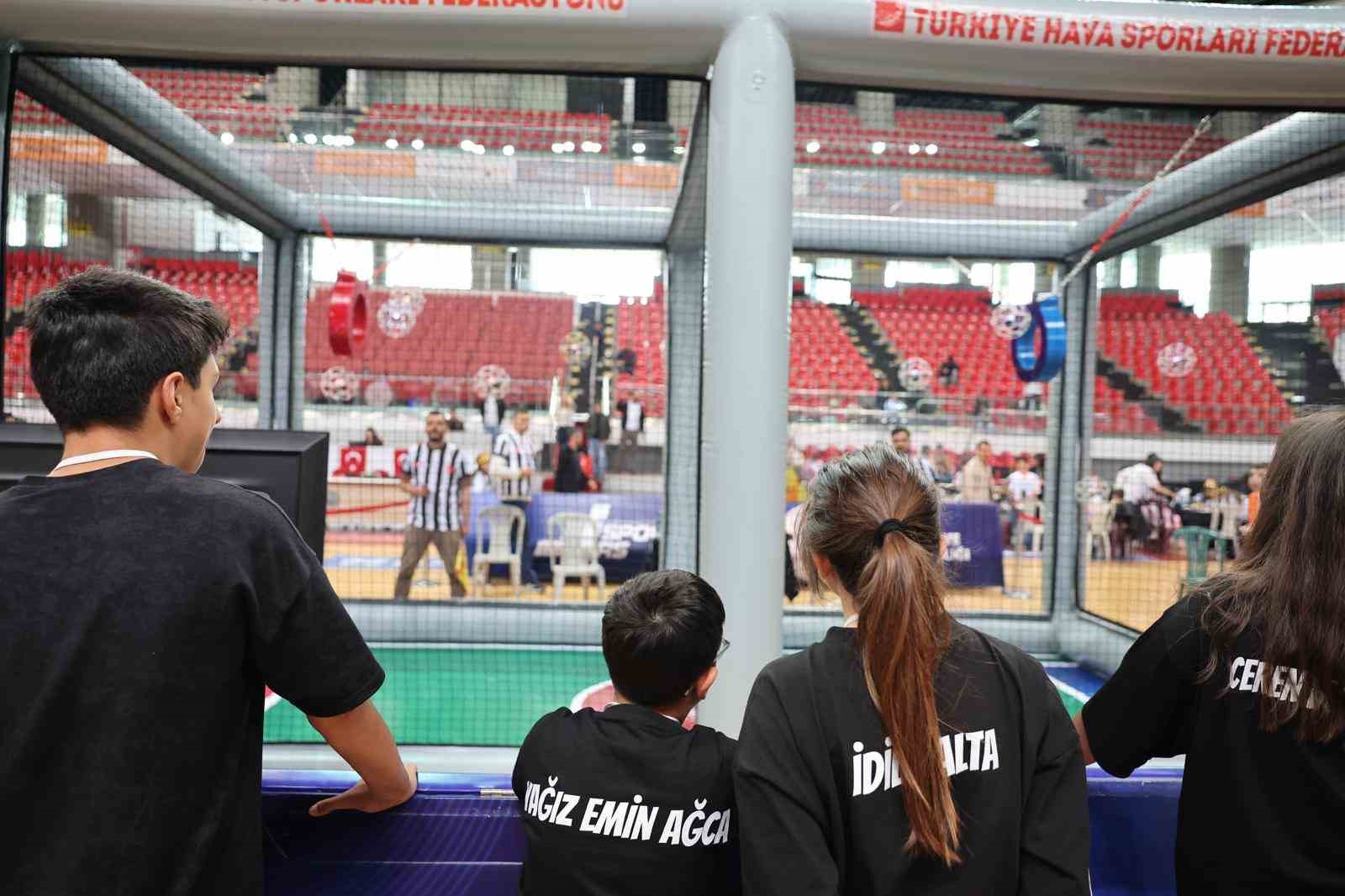 Kayseri B&uuml;y&uuml;kşehir, Drone Soccer T&uuml;rkiye Şampiyonası&rsquo;na ev sahipliği yaptı