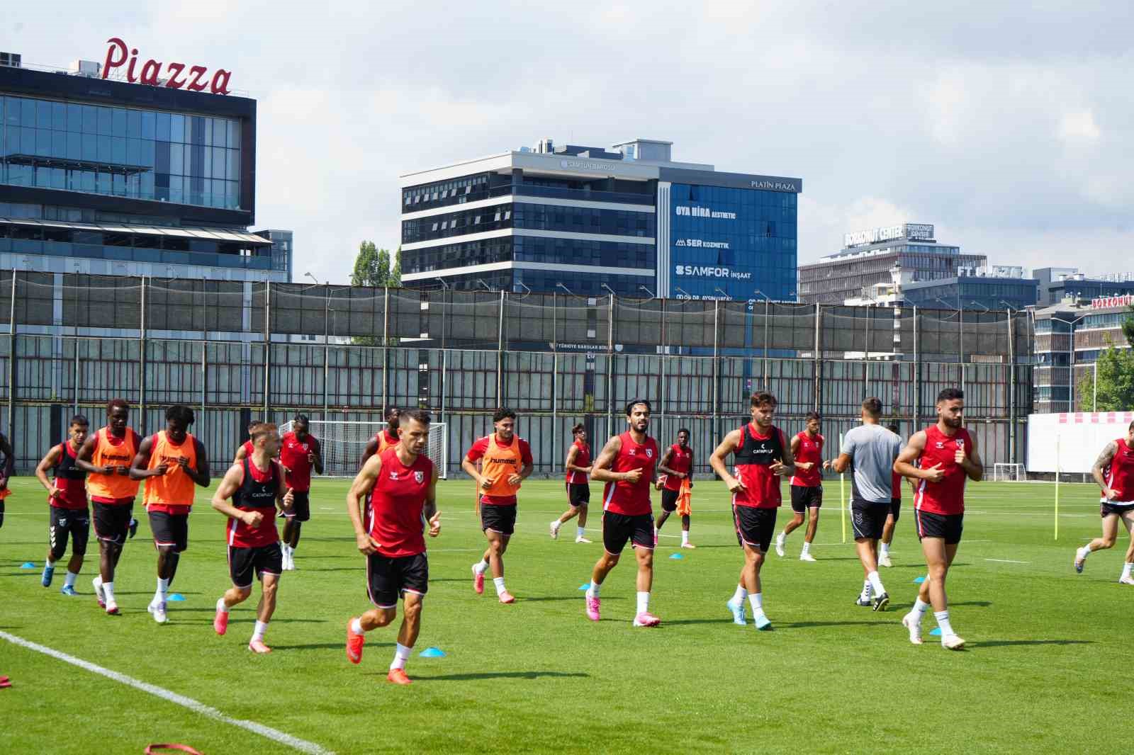 Samsunspor, Hollanda kampının ardından sezona Samsun’da hazırlanıyor