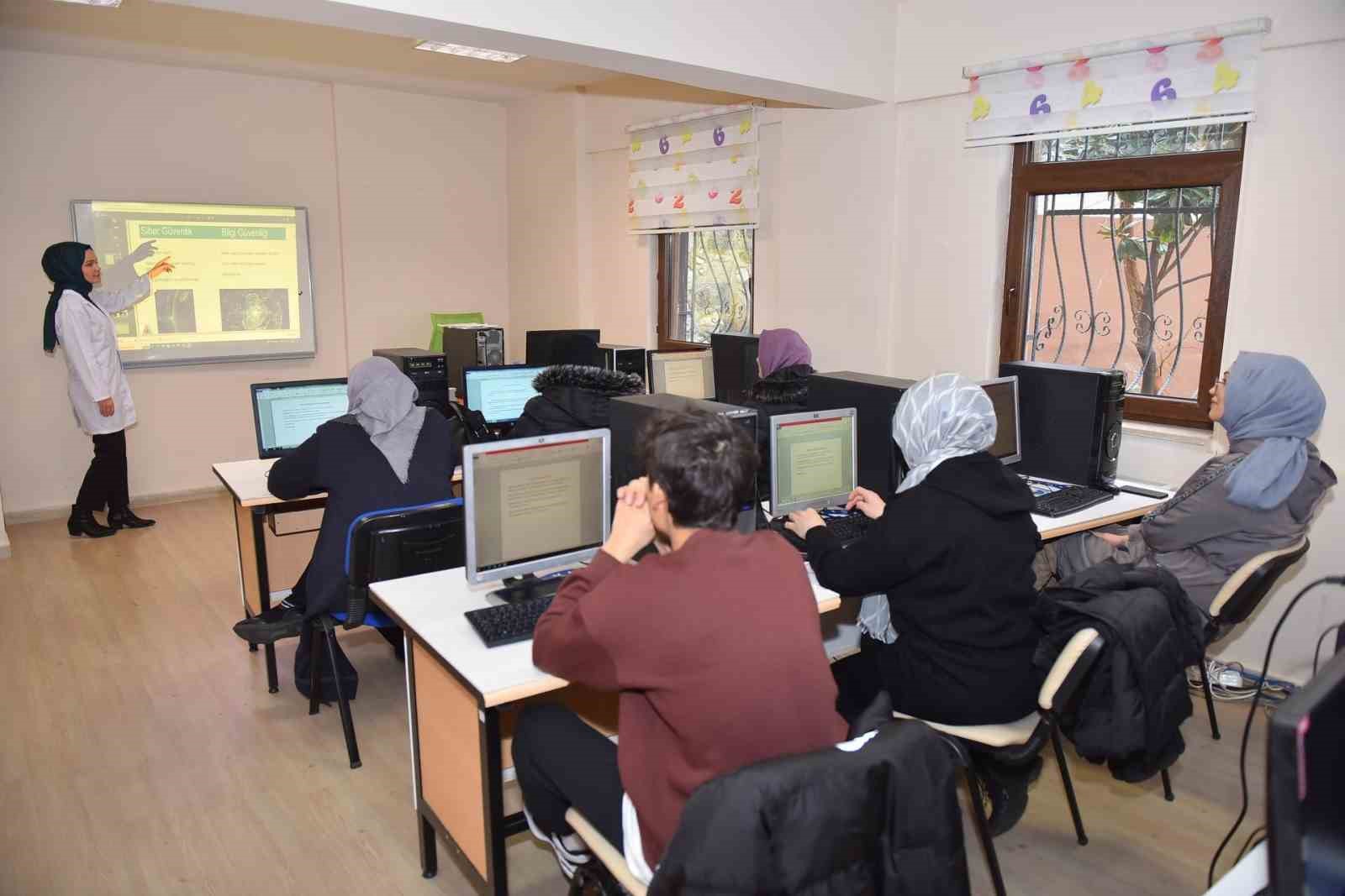 YIL-MEK’te yeni dönem kayıtları başladı