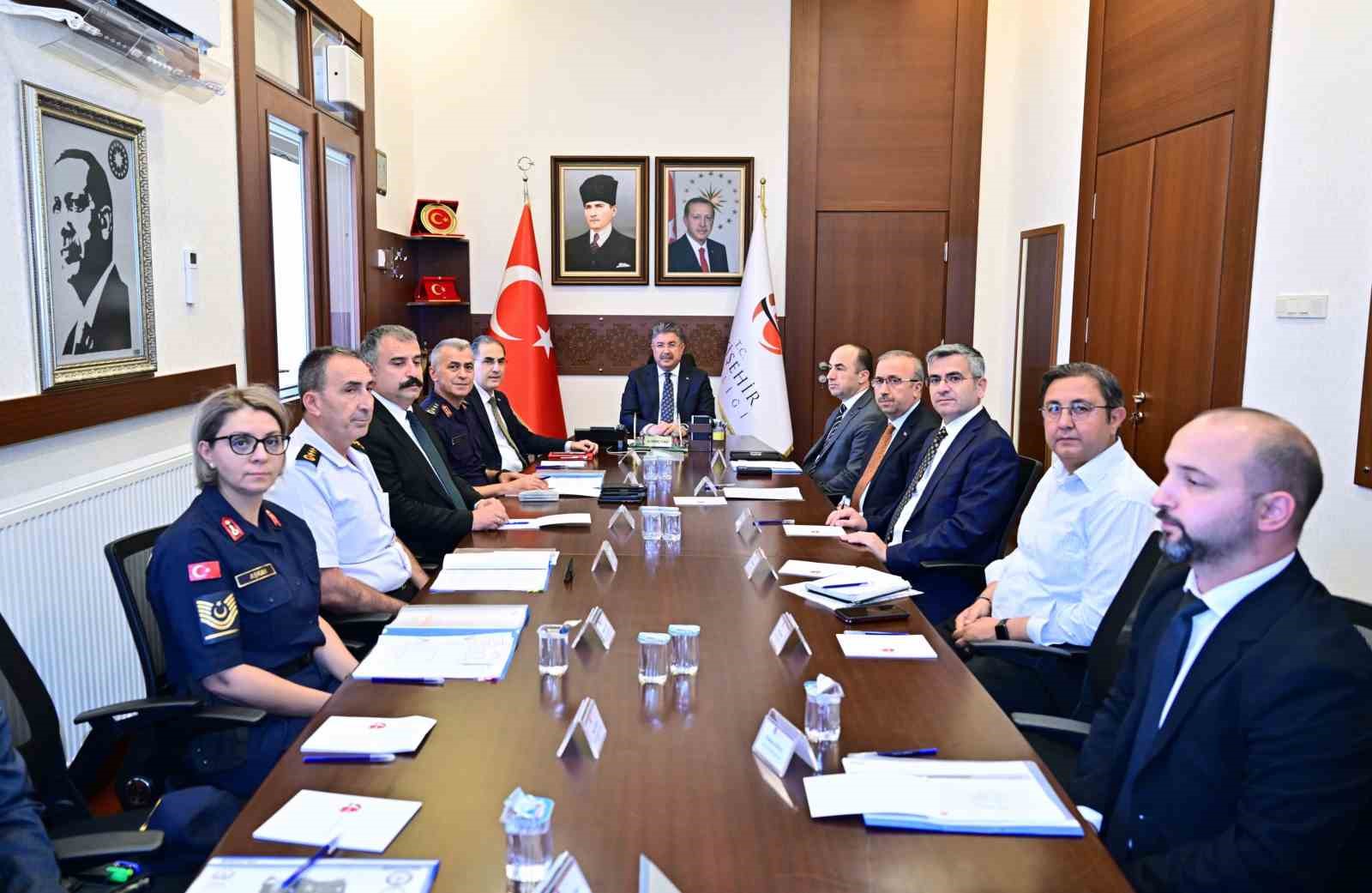Eskişehir&rsquo;de &rsquo;Eğitim ve &Ouml;ğretim Yılı Okul G&uuml;venliği ve İl Y&uuml;r&uuml;tme Kurulu Toplantısı&rsquo; yapıldı