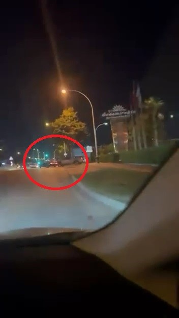 Drift atarken kazadan kıl payı kurtuldu