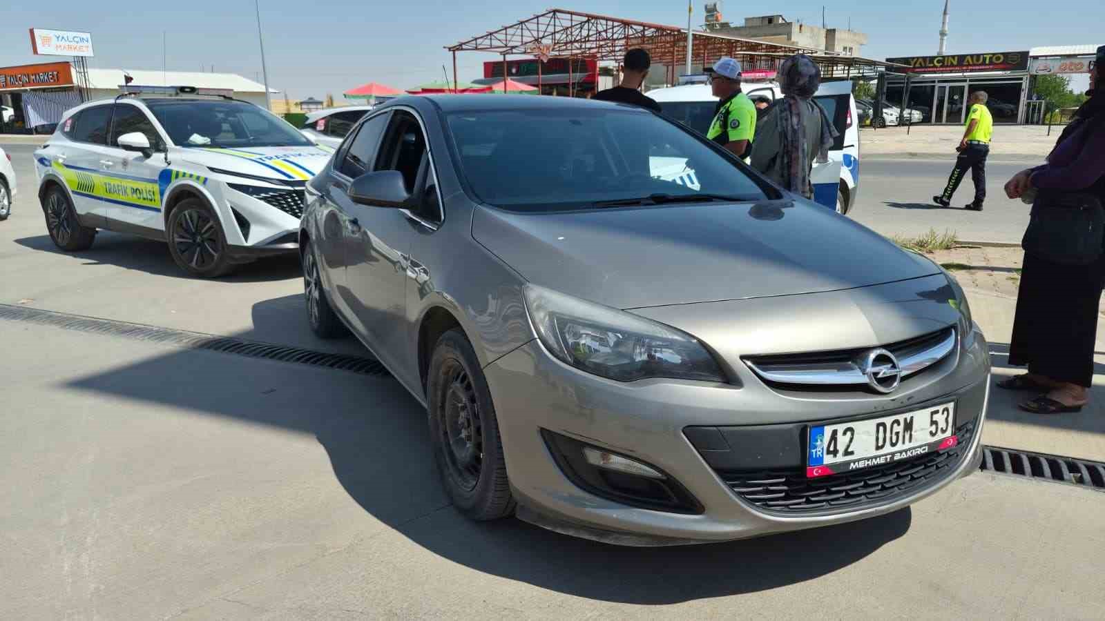 Otomobille motosiklet çarpıştı: 1 yaralı