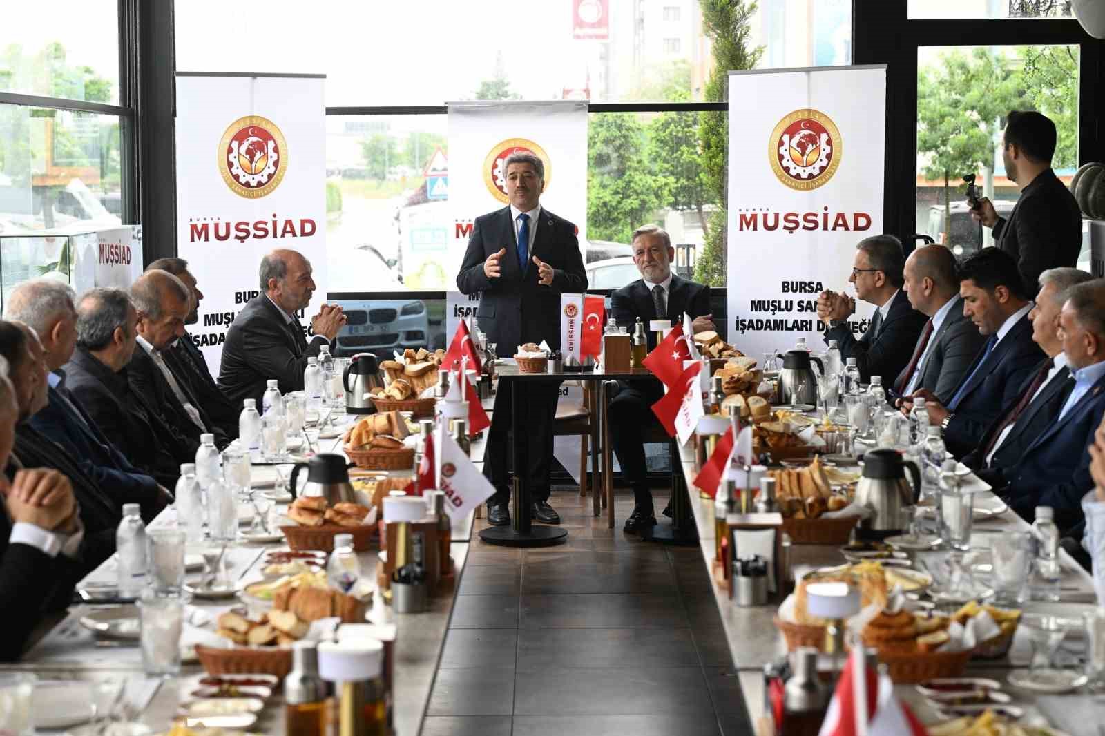 Başkan Burkay MUŞSİAD üyeleri ile buluştu