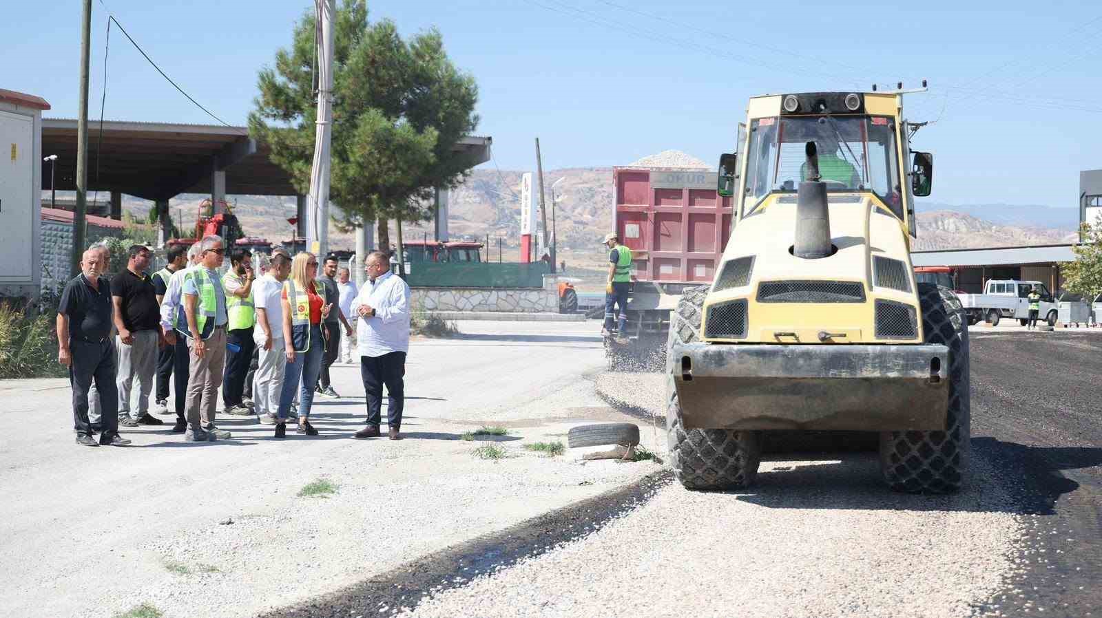 Merkezefendi’de yol çalışmaları hız kesmeden devam ediyor