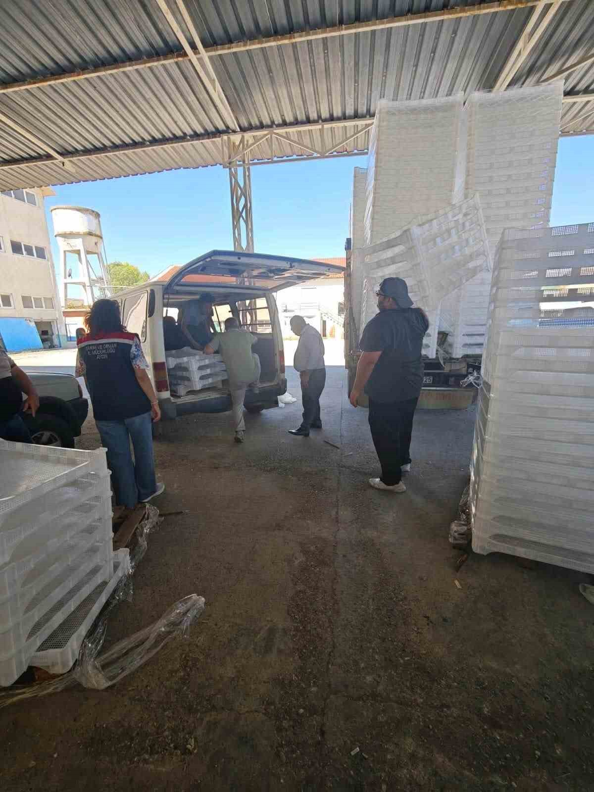 Nazilli’de incir üreticilerine 2 bin 400 kurutma kereveti desteği
