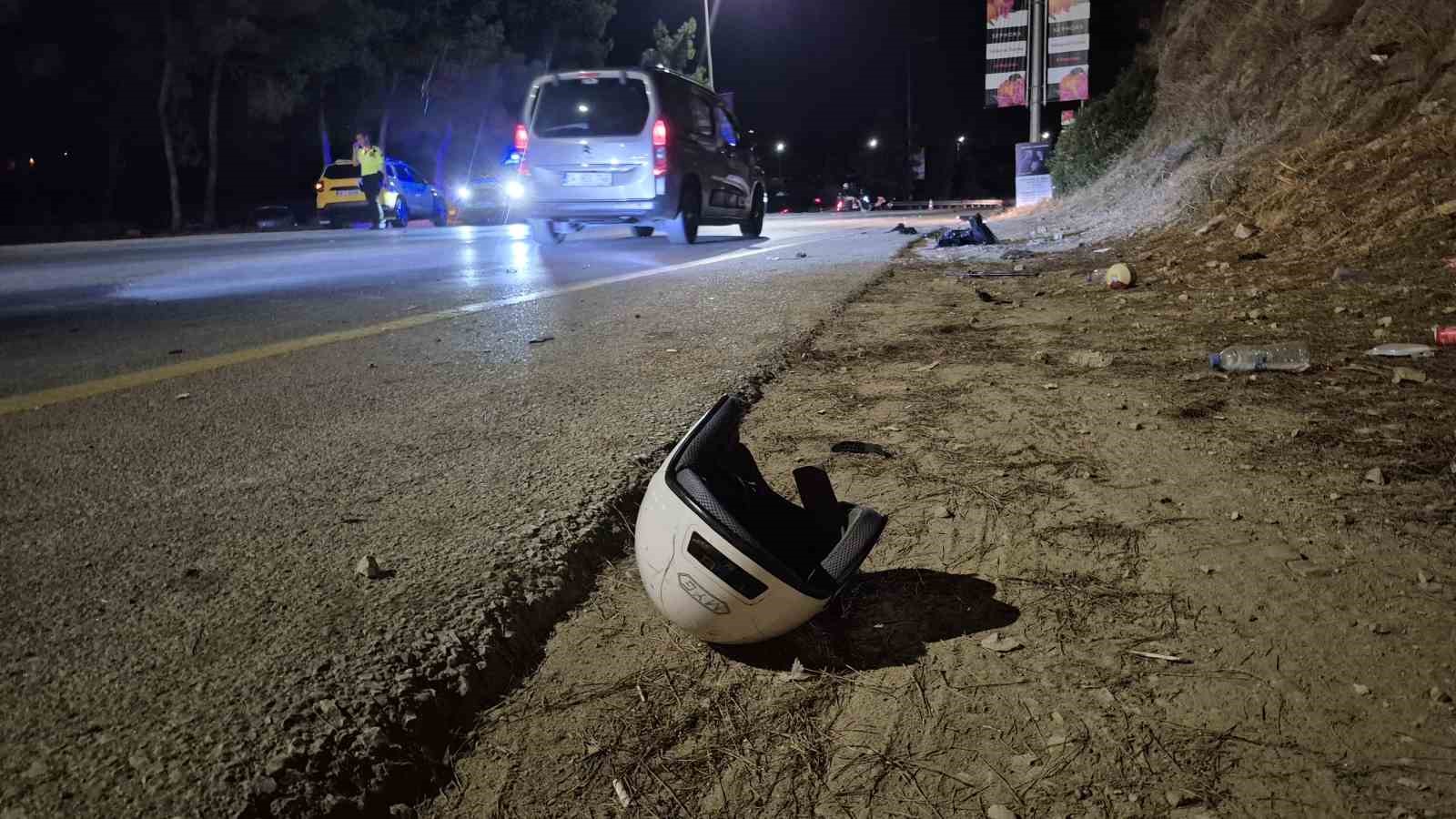 Bodrum&rsquo;da taksi ile motosiklet &ccedil;arpıştı: 1 &ouml;l&uuml;, 1 ağır yaralı