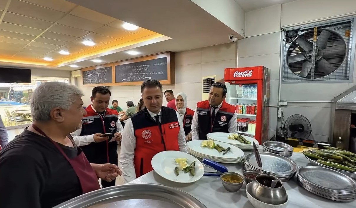 Mersin&rsquo;de eş zamanlı gıda denetimi