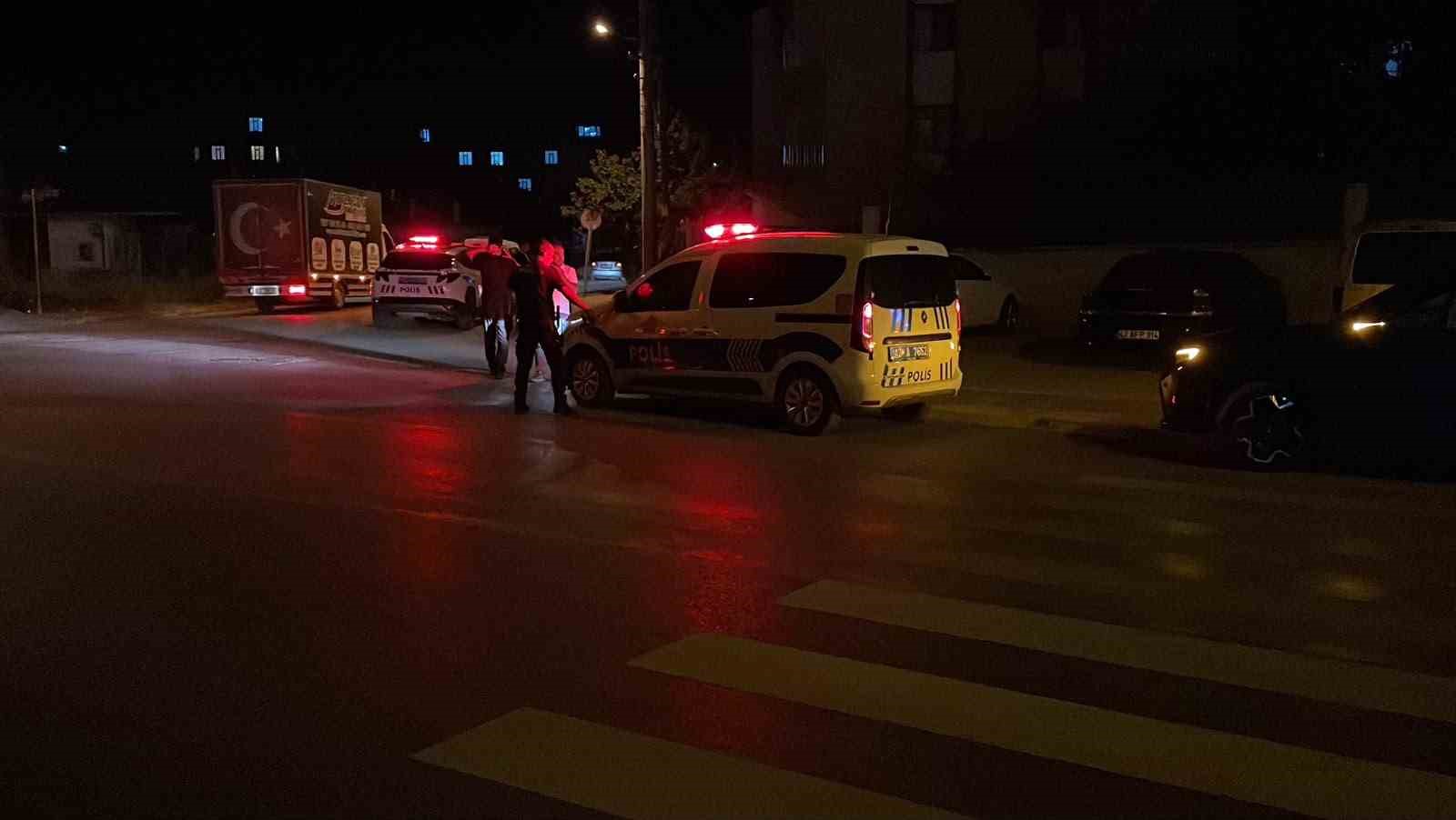 Cadde üzerindeki kavga kanlı bitti: 1 yaralı