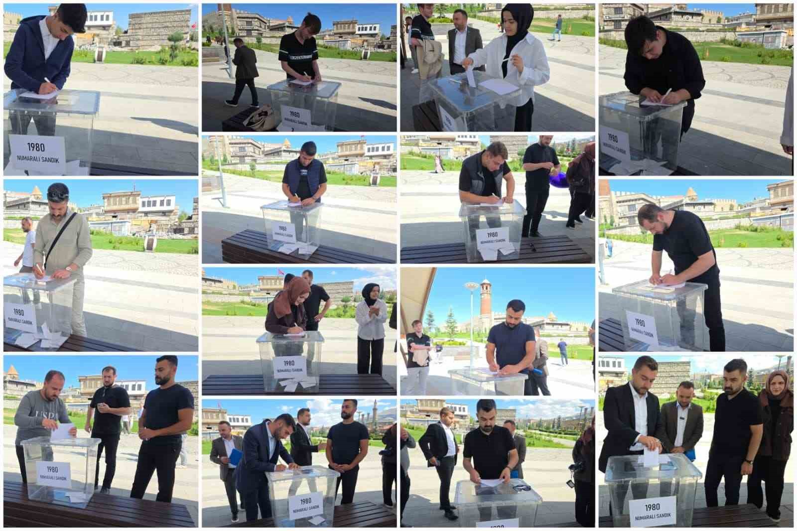 AK Parti Erzurum Gen&ccedil;lik Kolları&rsquo;ndan 12 Eyl&uuml;l a&ccedil;ıklaması: "S&ouml;z de karar da milletindir"