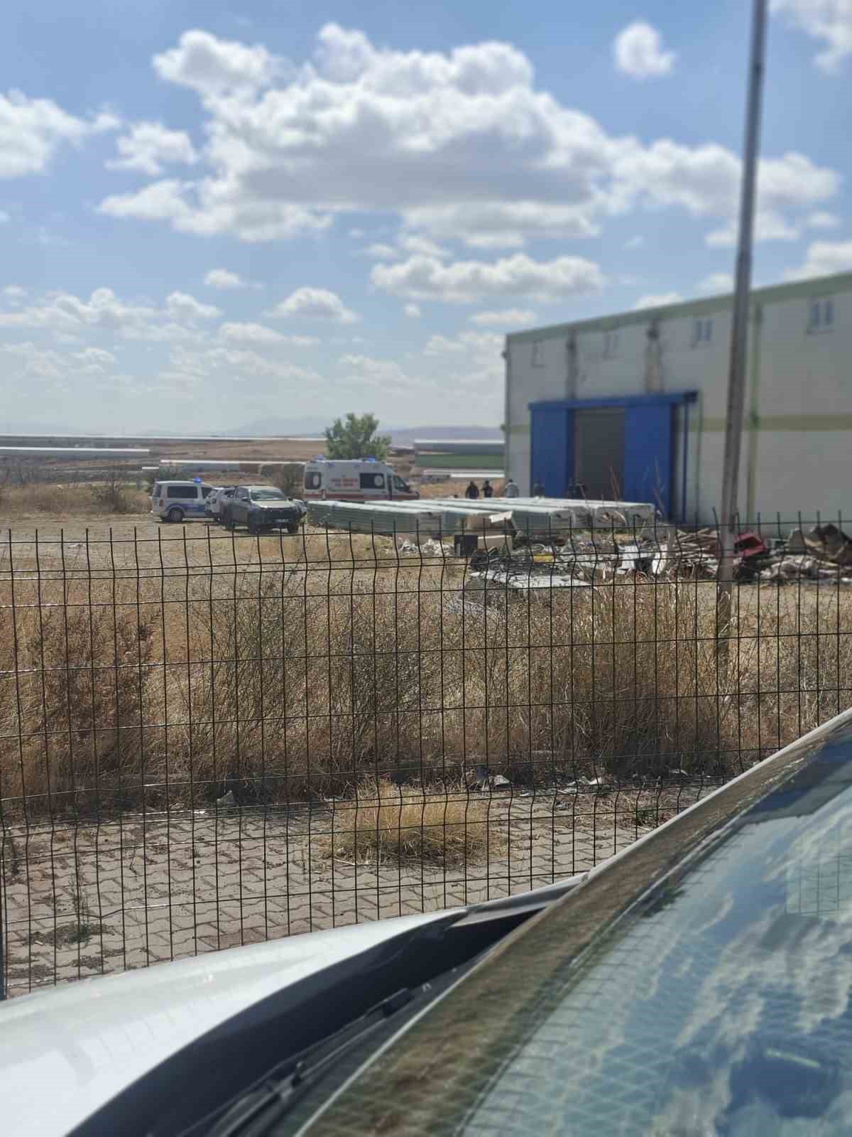 Çatı tamiri sırasında düşen kişi hayatını kaybetti