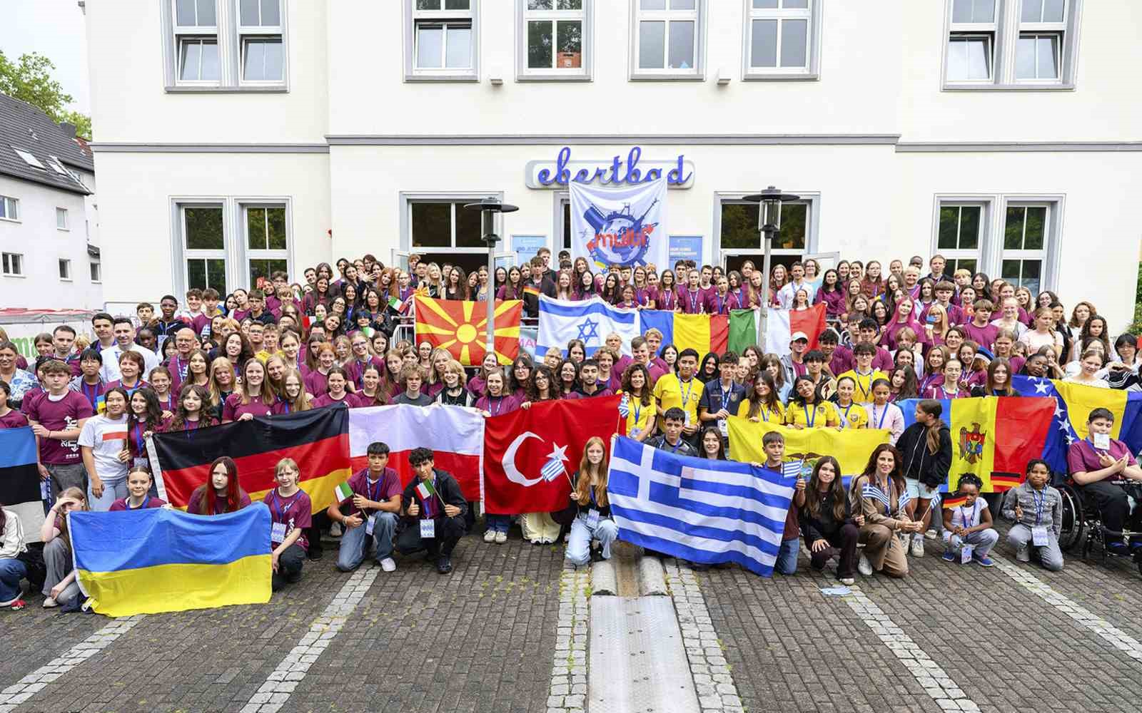 Mersinli &ouml;ğrenciler Almanya&rsquo;da k&uuml;lt&uuml;rlerarası deneyim yaşadı