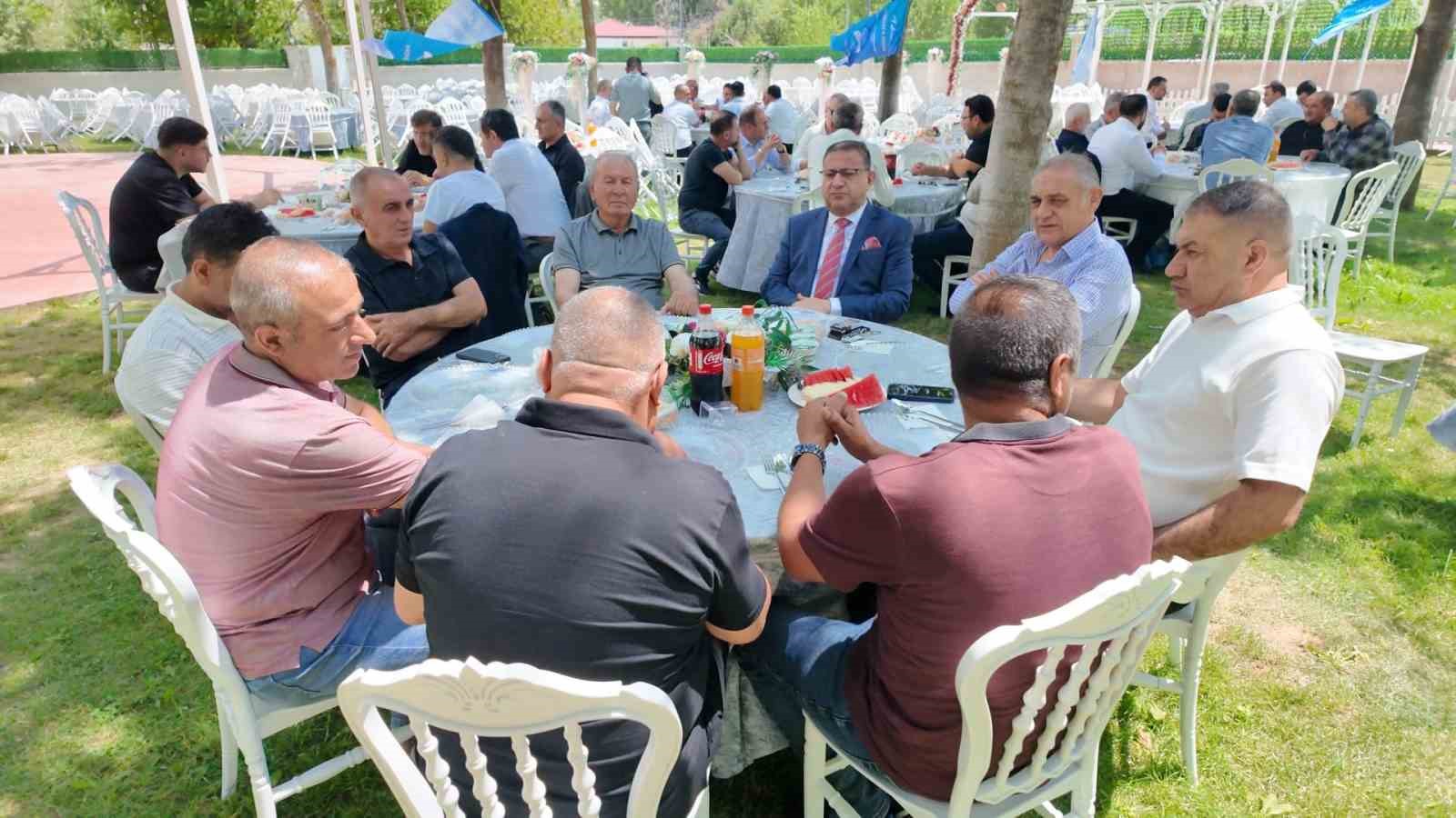 Eken, Gürün’de STSO üyeleriyle buluştu