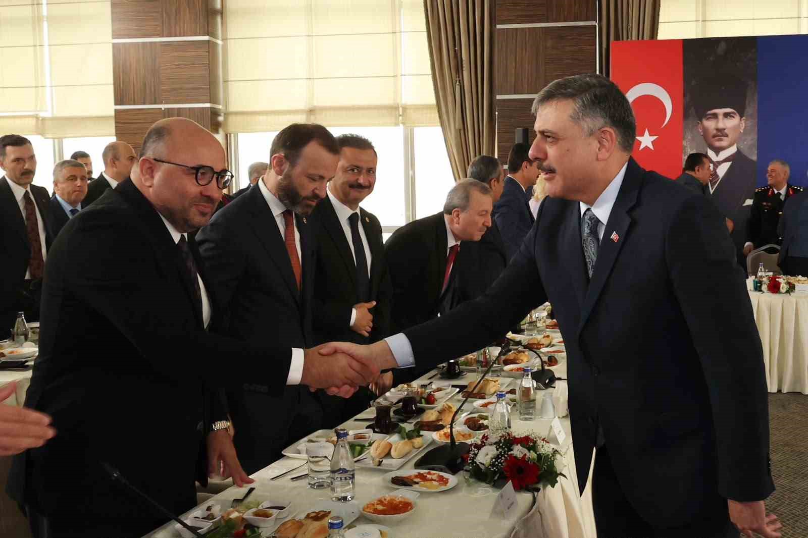 Bakan Çiftçi: "Ahbap çavuş rezaleti, resmi kurumların güvenilirliğini bir kez daha ortaya koydu"