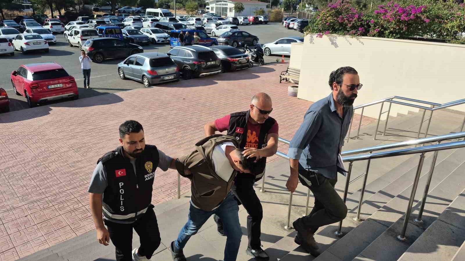 Bodrum&rsquo;da cinayet ş&uuml;phelisi adliyeye sevk edildi