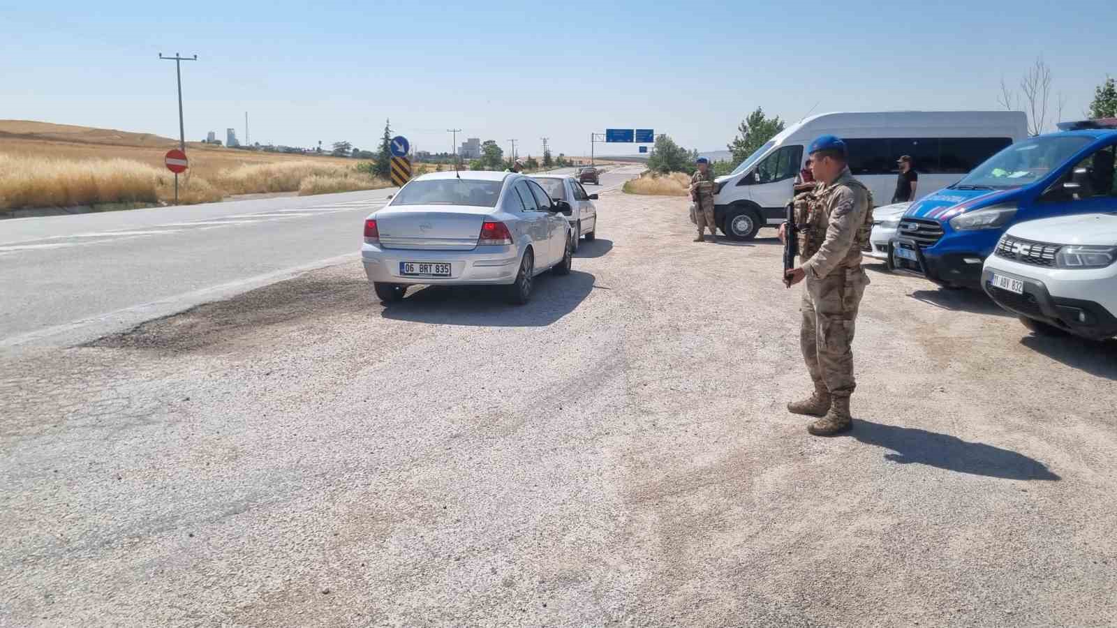Bilecik’te 140 şahıs ve 143 araç kontrol edildi