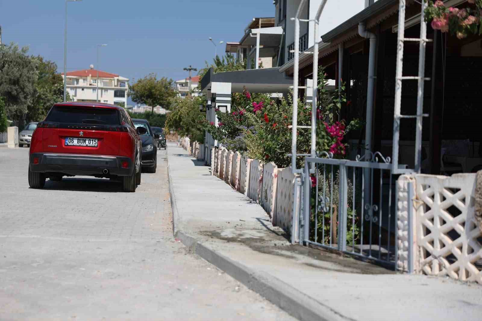 Didim Belediyesi ekipleri daha güvenli yaya ulaşımı için sahada