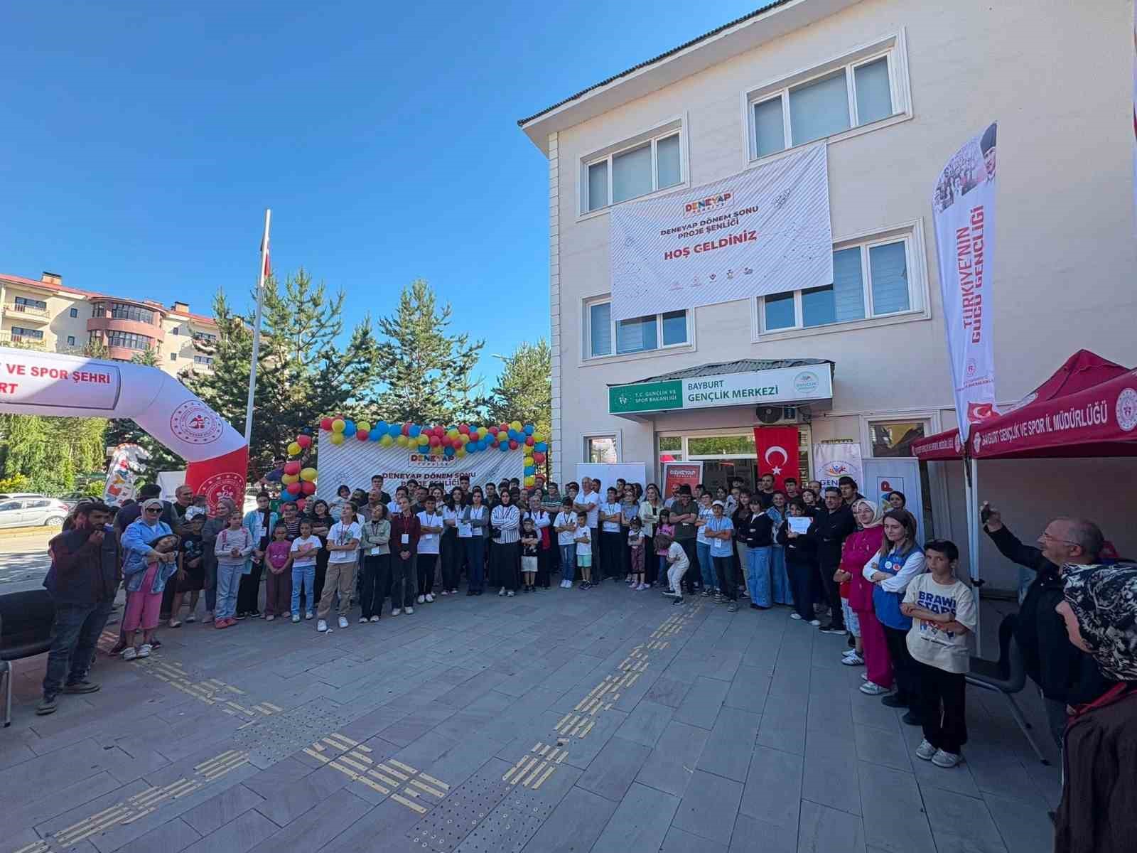 DENEYAP öğrencileri projelerini sergiledi