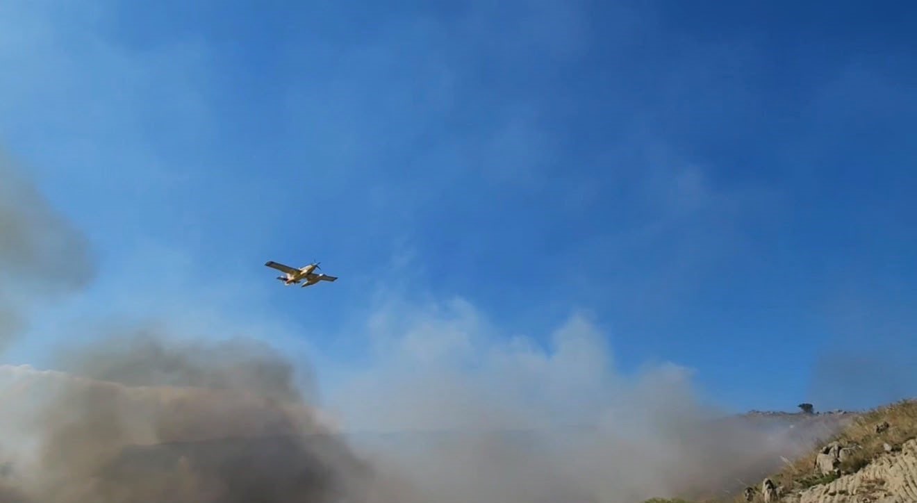 Avşa Adası’nda yangın: Ekipler havadan ve karadan müdahale ediyor