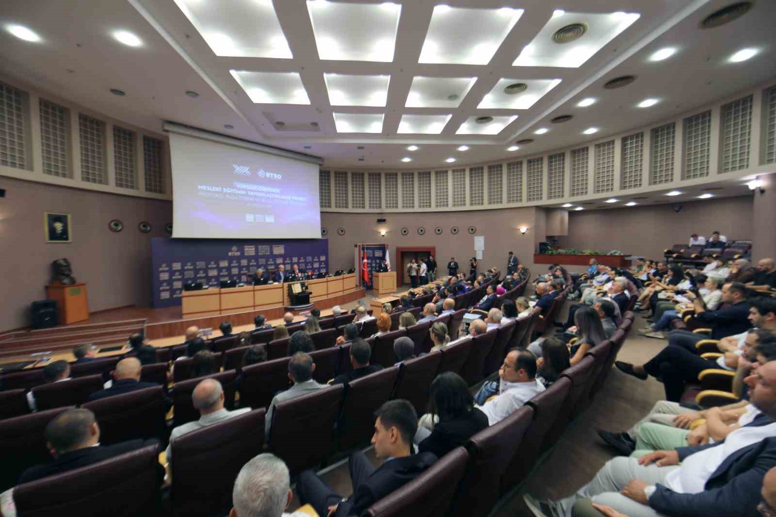 Yükseköğretimde yeni dönem: Üniversite-sektör iş birliği güçleniyor