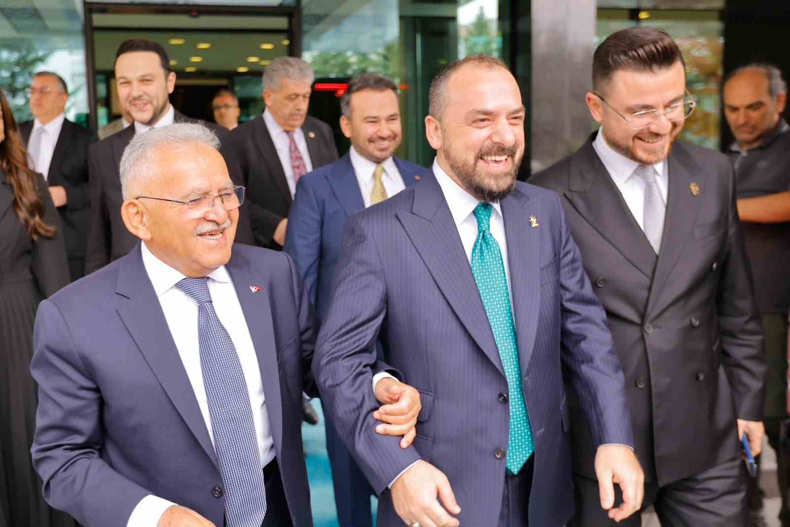 Başkan B&uuml;y&uuml;kkılı&ccedil;, AK Parti Genel Başkan Yardımcısı Faruk Acar&rsquo;ı ağırladı
