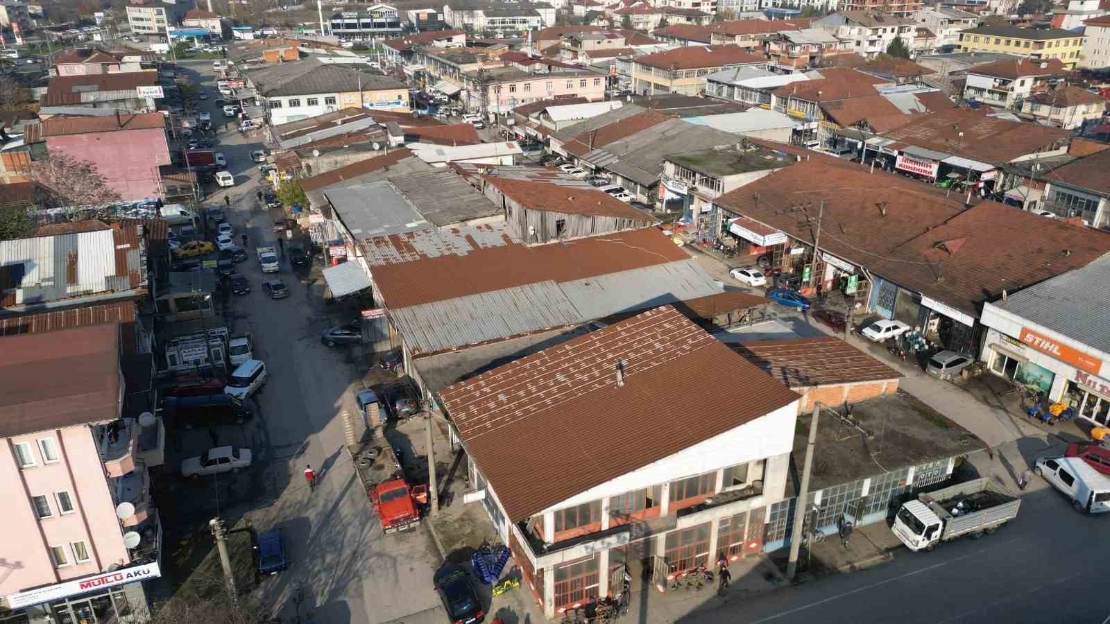 D&uuml;zce&rsquo;de riskli yapılar temizliyor