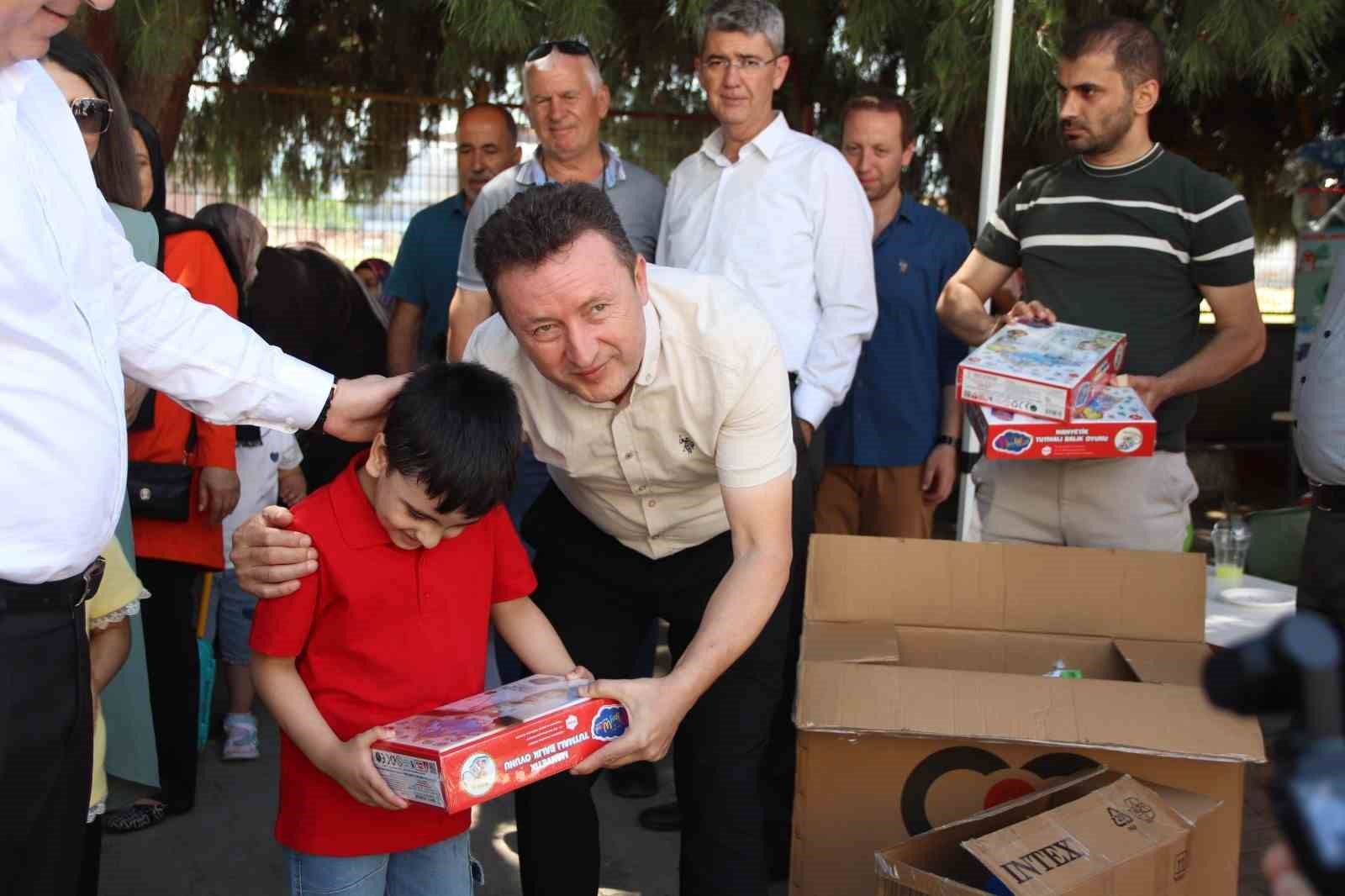 Turgutlu’da "Farklılıklarımla Öğreniyorum" projesi kapsamında öğrenci şenliği düzenlendi