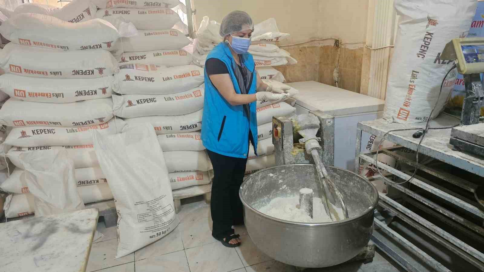 Diyarbakır&rsquo;da gıda denetiminde bozulmuş 7 ton una el konuldu