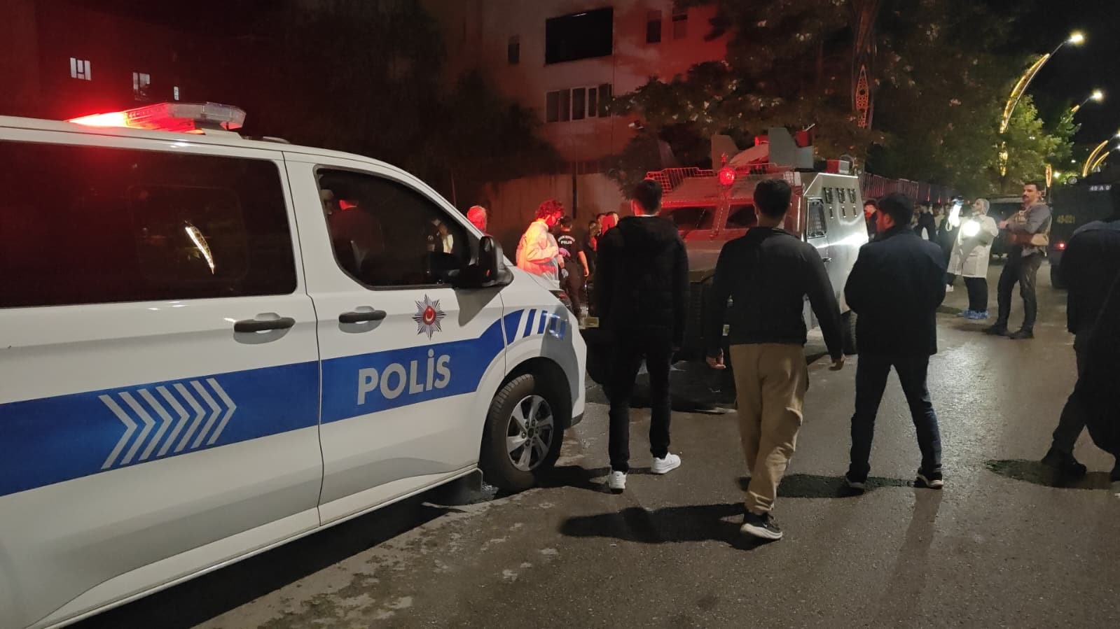 Muş’ta kardeşini ve polisi yaralayan şüpheli operasyonla etkisiz hale getirildi