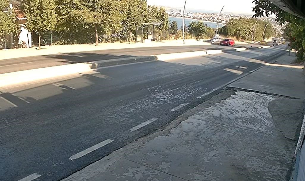 B&uuml;y&uuml;k&ccedil;ekmece&rsquo;de ara&ccedil; takla attı