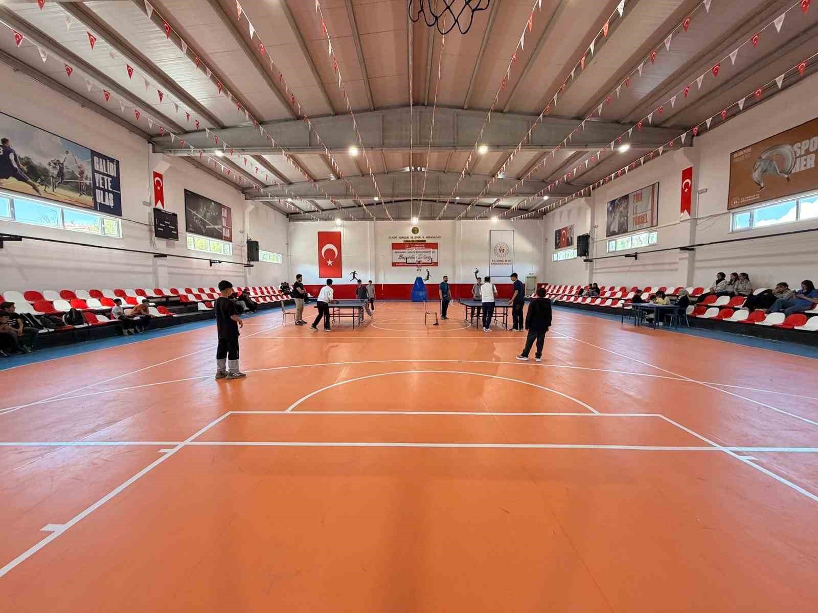 GSB spor okulları Sivrice&rsquo;de eğitimlerine devam ediyor