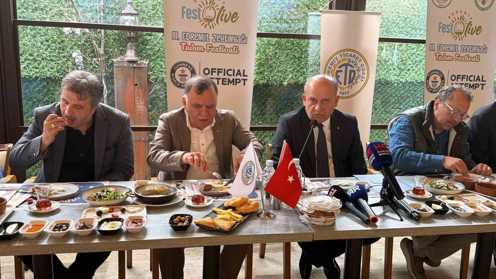 Edremit 13 bin kişiyle Guinness Rekoru&rsquo;na hazırlanıyor