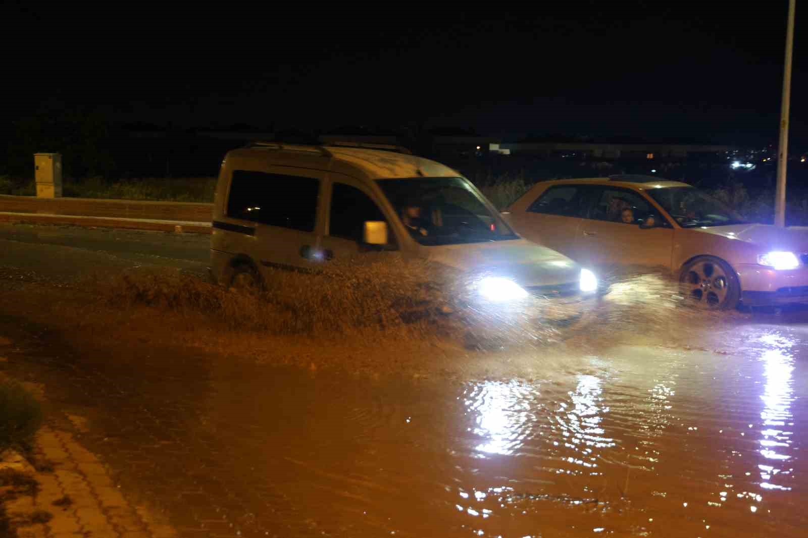 Konya’da dağlık alandan gelen sel etkili oldu
