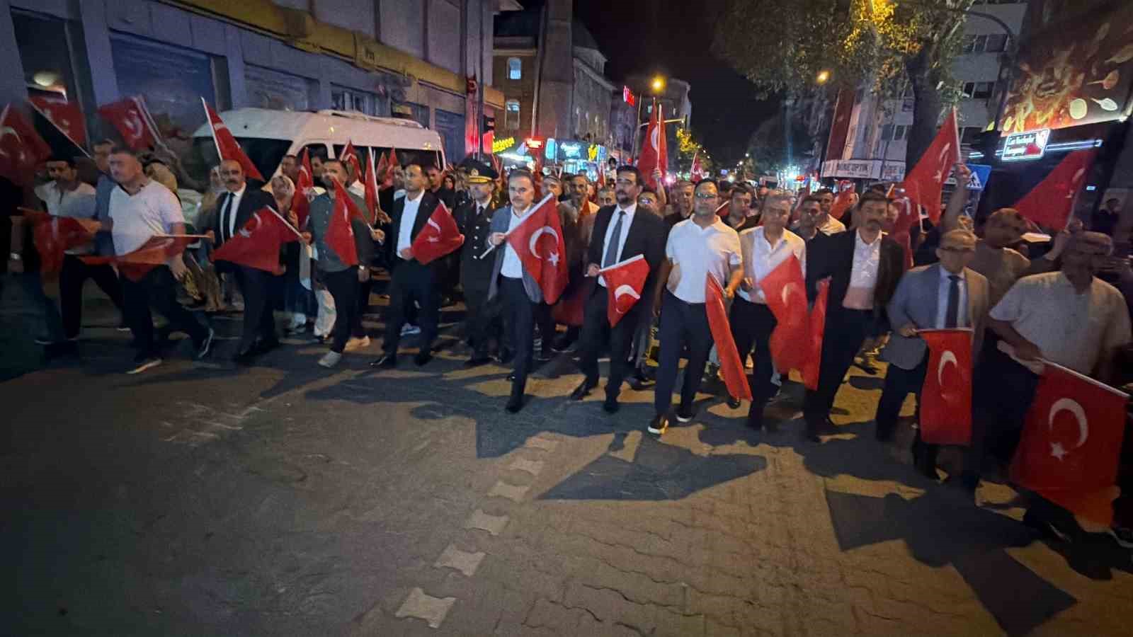 Edremit, 15 Temmuz’da tek yürek oldu