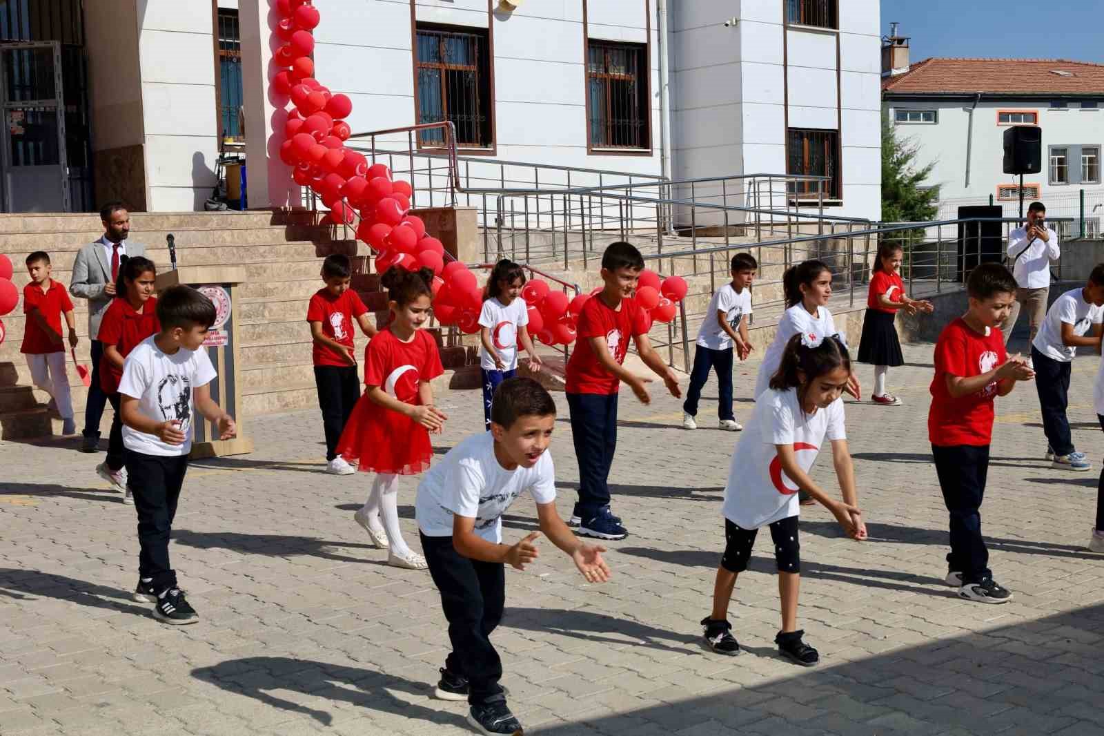 Kahta&rsquo;da İlk&ouml;ğretim Haftası etkinliği d&uuml;zenlendi
