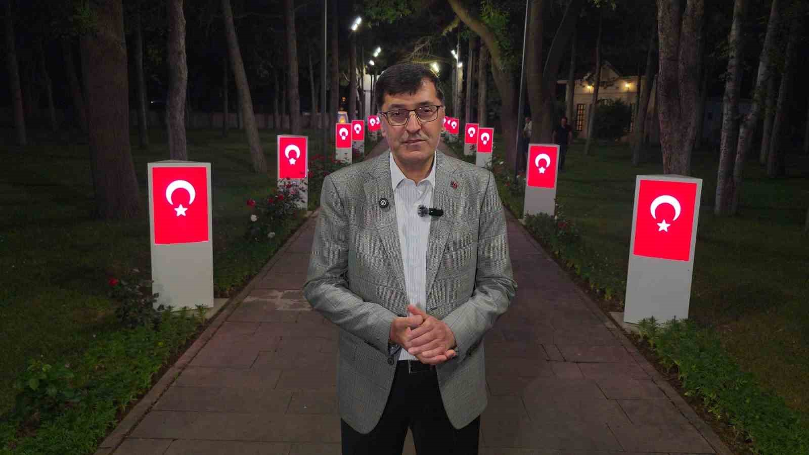 Babalar Günü’nde Kütahya Tayyare Şehitliği’nde duygu dolu buluşma