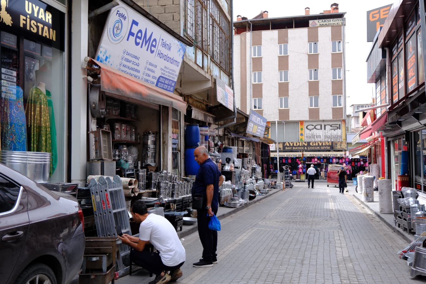 Van Sobacılar Çarşısı’nda kış hazırlığı başladı