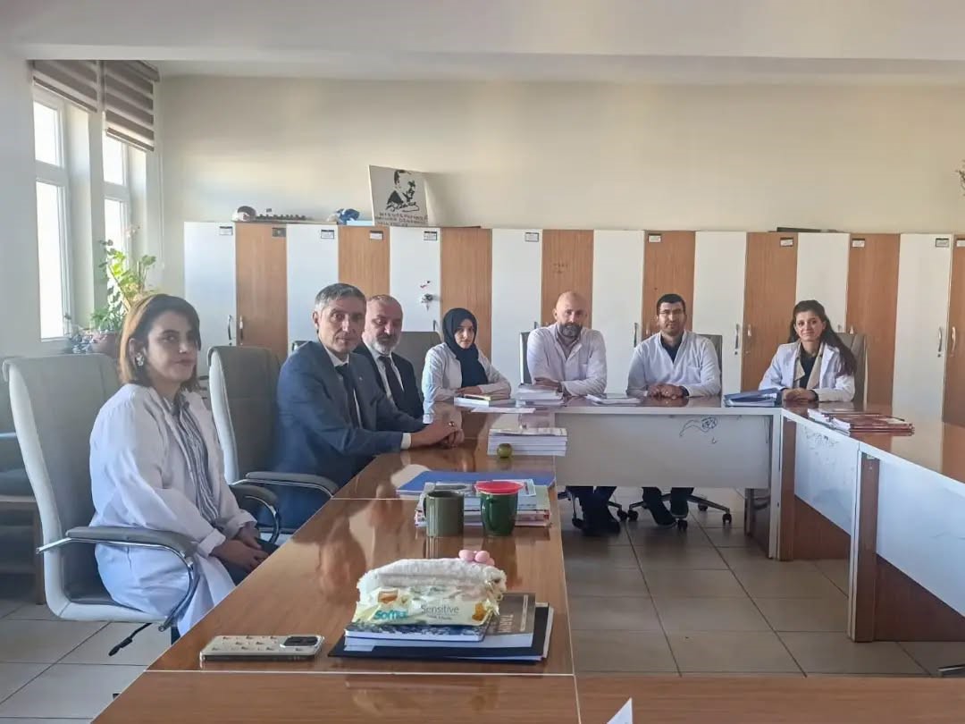 Kahraman, okullardaki eğitim çalışmalarını inceledi