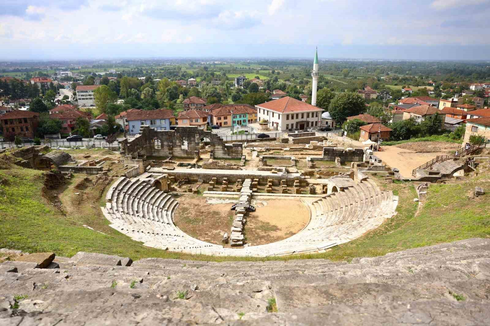 Konuralp Antik Kenti’nde tarihi miras için çalışmalar sürüyor