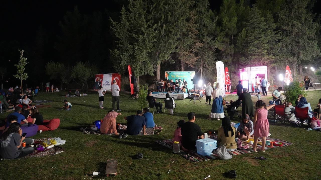 Adıyaman&rsquo;da "T&uuml;rk&uuml; Gecesi" d&uuml;zenlendi