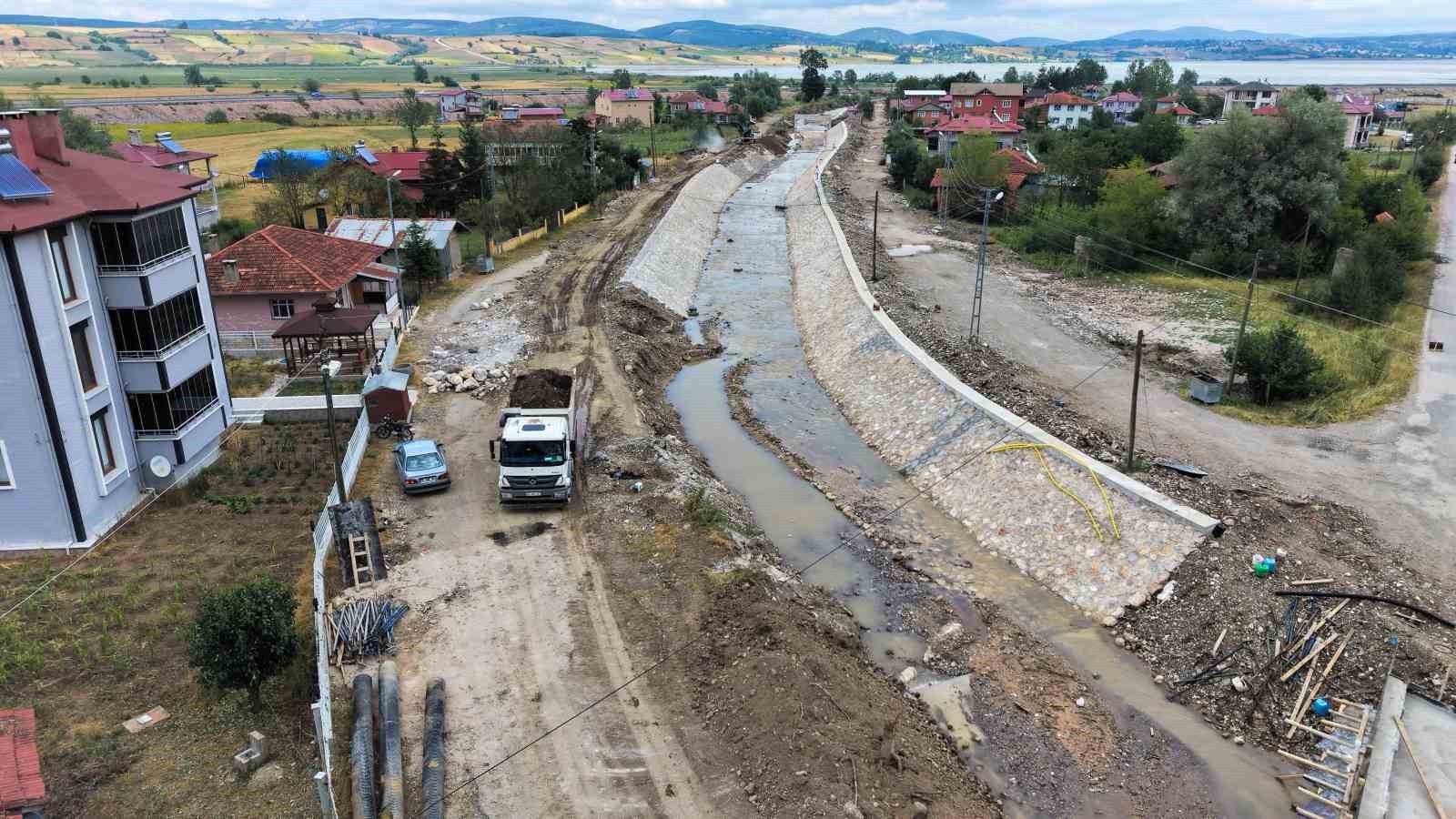 Ladik’te 8 mahalle taşkın riskine karşı korunacak