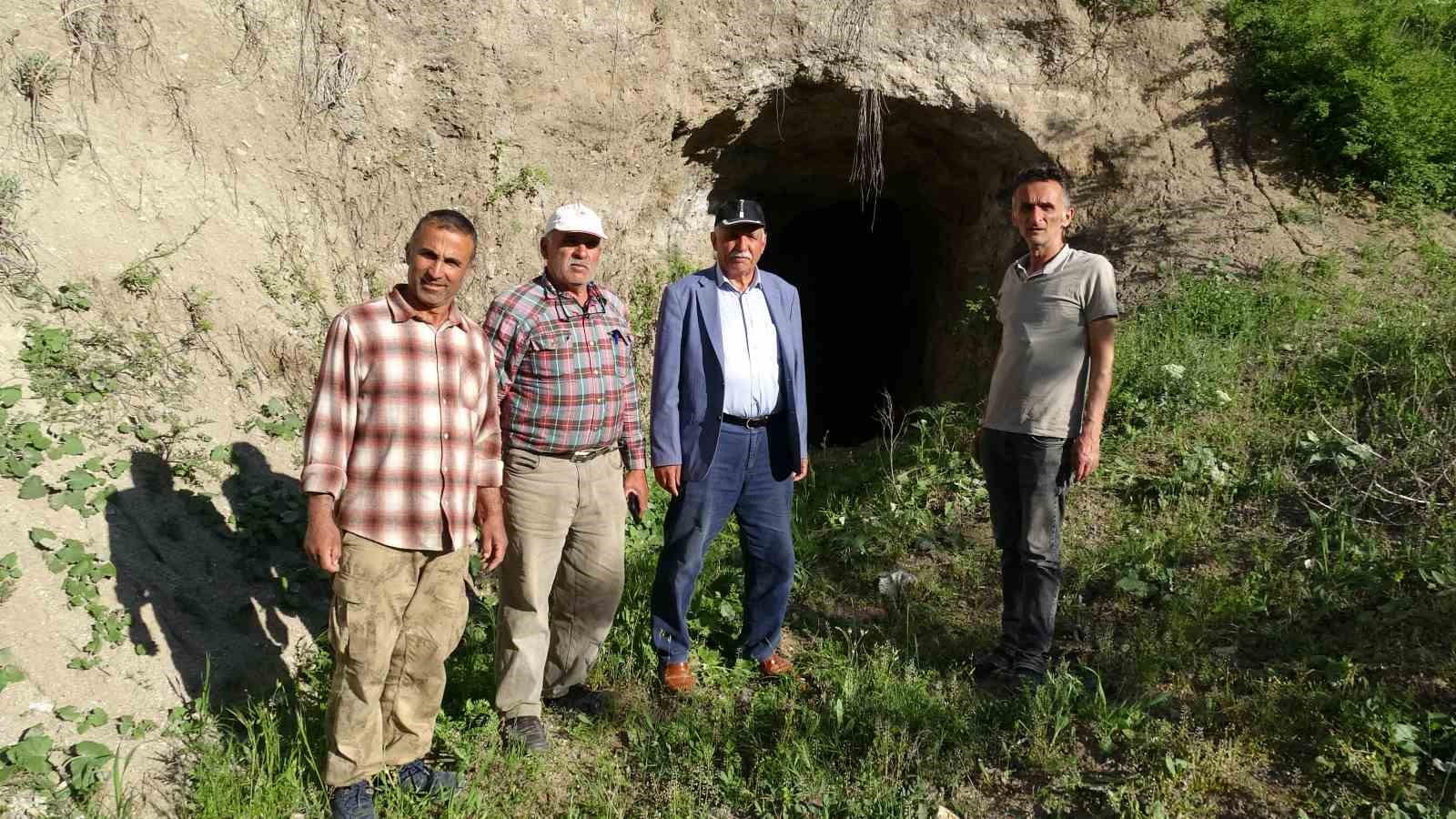 &Uuml;&ccedil; yılda kazıldı, yarım asırdır bah&ccedil;eleri suluyor
