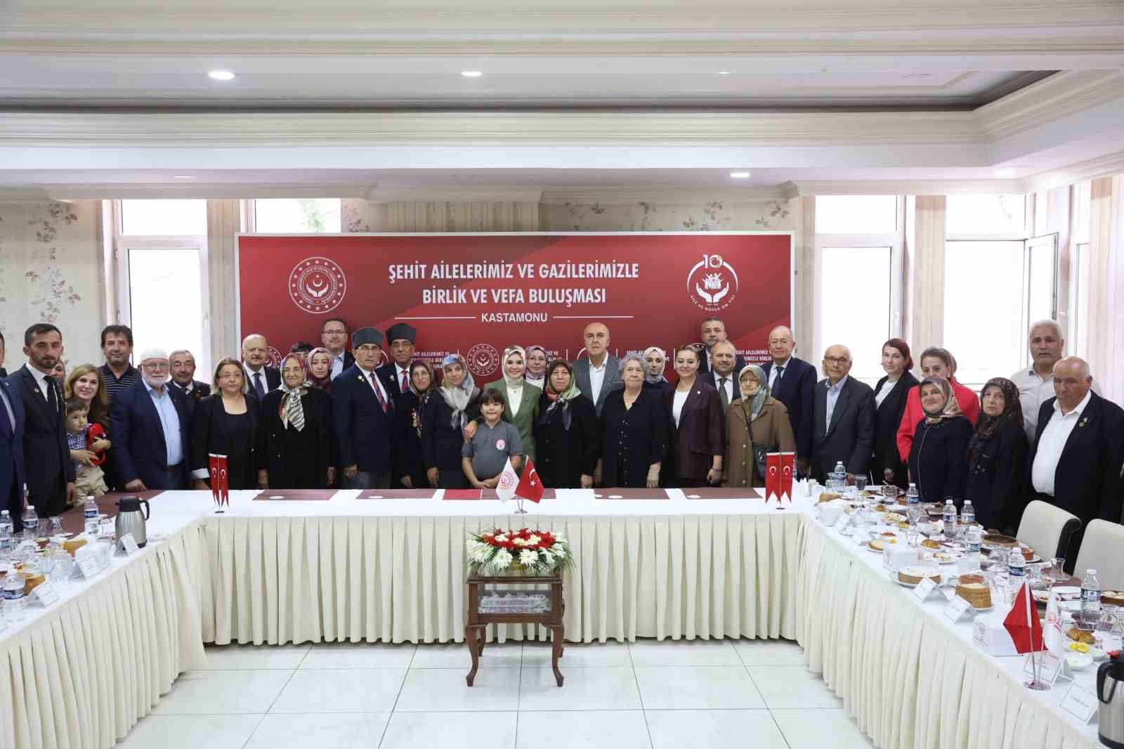 Bakan G&ouml;ktaş: "Bug&uuml;n geldiğimiz noktada ter&ouml;rs&uuml;z bir T&uuml;rkiye&rsquo;ye doğru emin adımlarla ilerliyoruz"