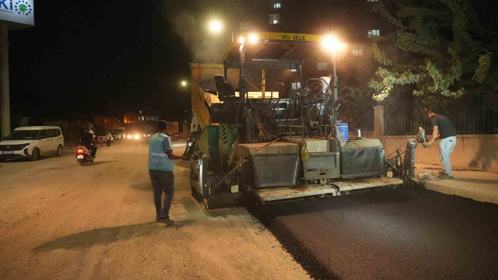 Mara ve Musalla mahallelerinde asfalt çalışması